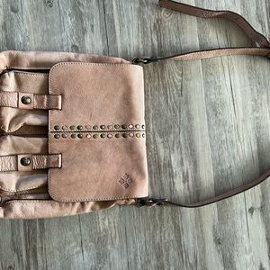 Patricia Nash Armeno messenger crossbody